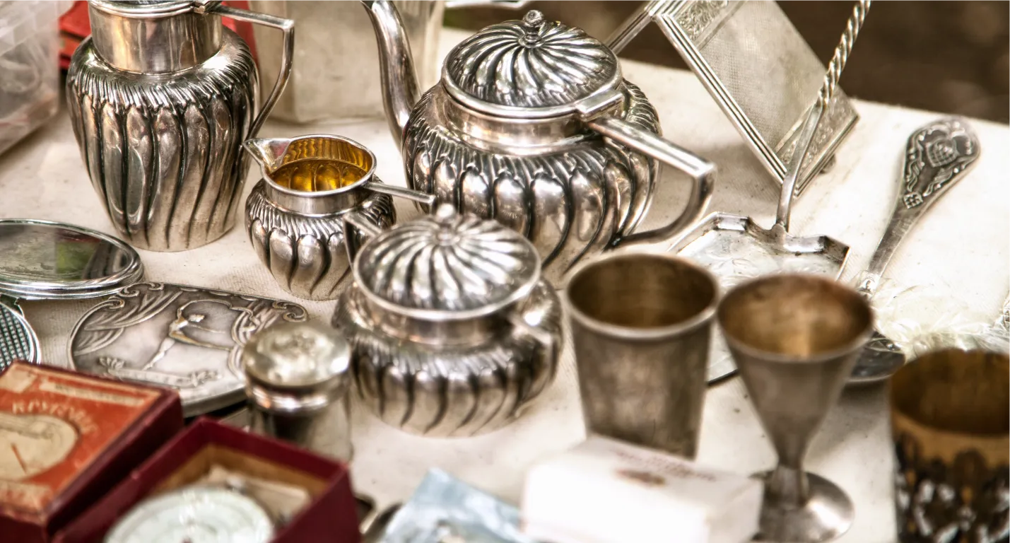 Selling items at South Cheshire Auctions